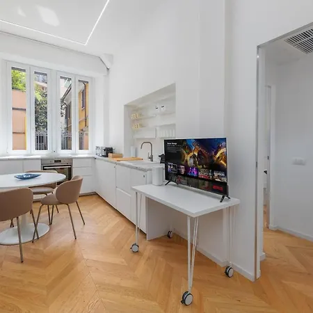 5 Min To Metro, 8-15 Min To Station And Duomo, Air Conditioning * Milan