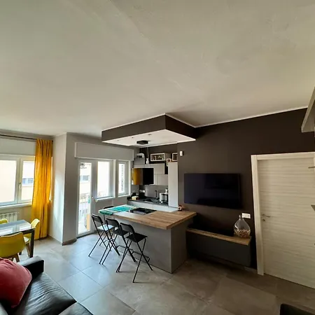 Isola North 52