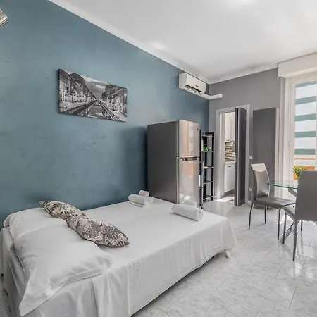 شقة 2 Min To Tram And Bus - 5min To Mxp Shuttle - Air Conditioning - Balcony ميلان