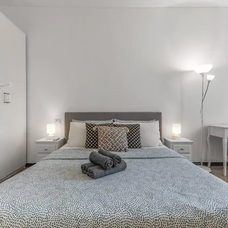 Apartamento Charming Attic With Terrace - Wi-fi Netflix *