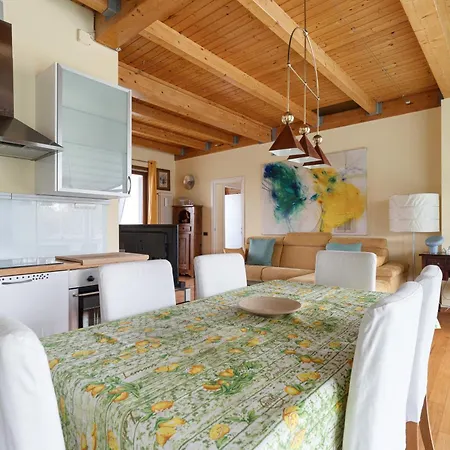 Apartment Guesthost - Modern Bocconi Milan