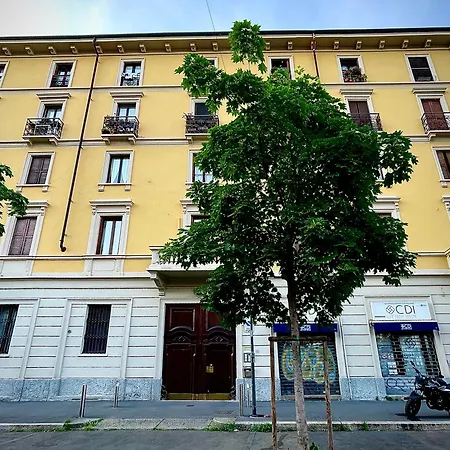 Apartment Un Tempo Sospeso A Milano, Porta Romana Mailand