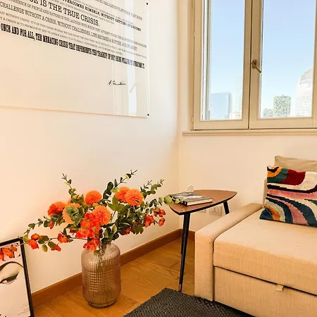 Apartment Brera Elegant 5th Floor Flat With Balcony *