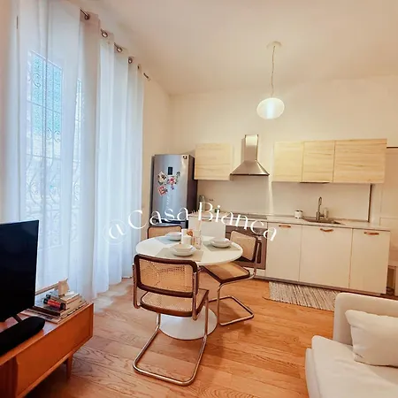 Casa Bianca ميلان