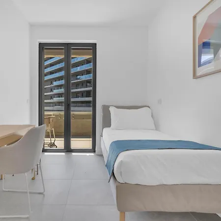 Apartment Feel Uptown Fiera With Terrace & Garage By Ndp Rent Mailand