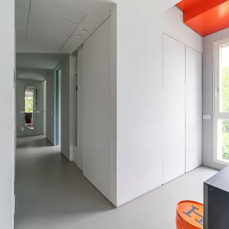 Luxury Penthouse, Exclusive Design & Private Garage Apartment Mailand