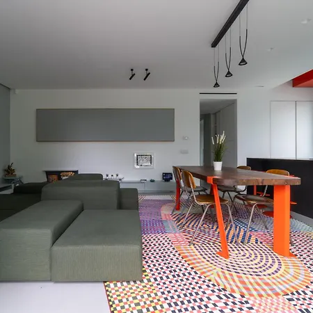 Luxury Penthouse, Exclusive Design & Private Garage *
