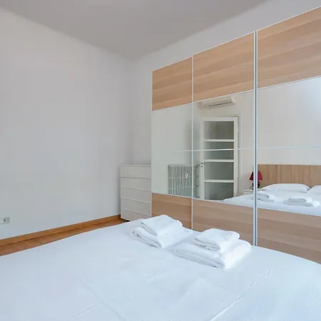 I-host Bright For 5 With Balconies *