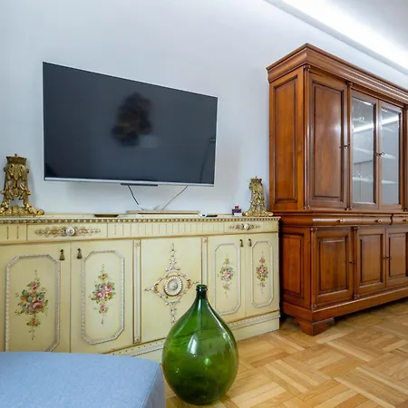 Enchanting Navigli Base Apartamento *