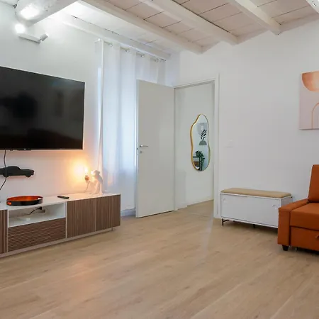 I-host Ornato - Spacious 2br For 10 Guests With 3 Bathrooms Milan