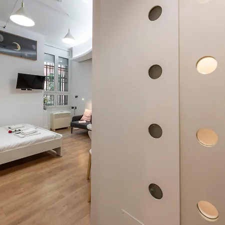 Visconti Di Modrone, 18 - Your Nest In The Heart Of Apartamento