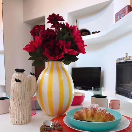 Apartamento In Center Duomo, Designed, Ac, Wi-fi, Metro *