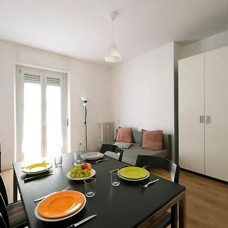M4 Tolstoj Ampia Penthouse A 50m Dalla Metro 公寓