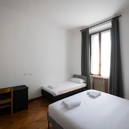 Appartement Splendido Trilocale In Zona Isola *