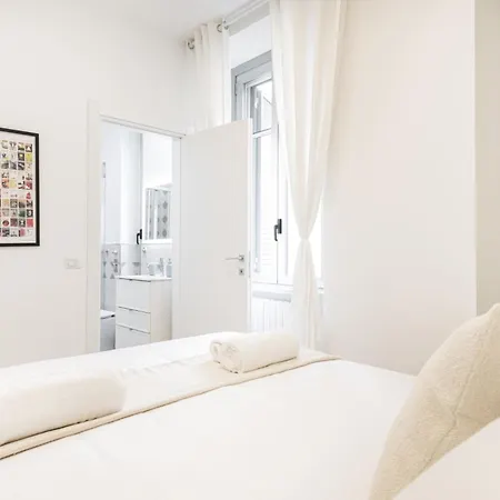 Easylife - - Gregorio 17 P3 - Porta Venezia *