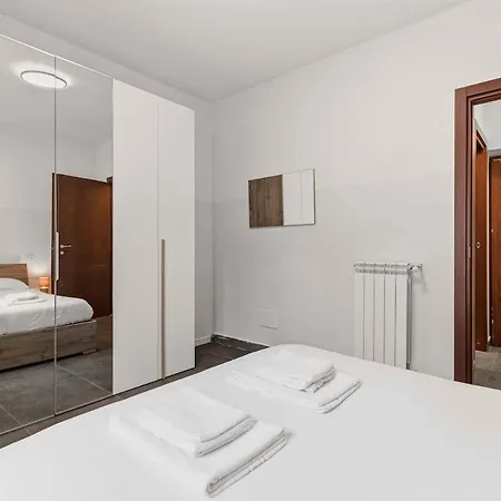Апартаменты In The Heart Of Via Sarpi - Moscova - Metro 10 Minutes Away Милан