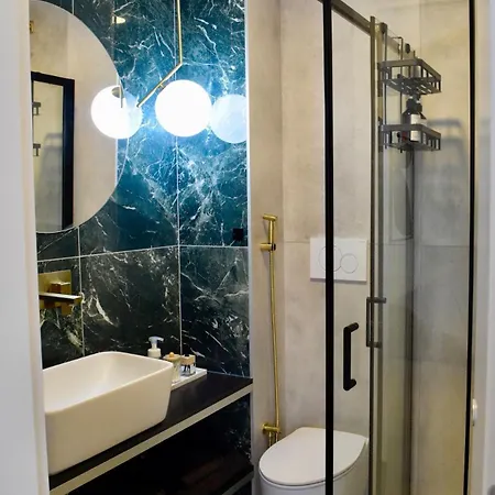 Loreto Balcony Direct Metro To Duomo Apartment Milan