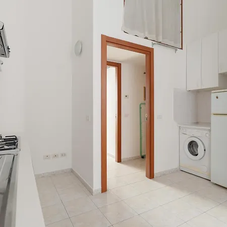 Guesthost - Cozy X2 Porta Romana * Milano