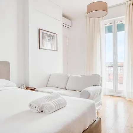 Top-floor Penthouse With Panoramic Terrace - 20 Minutes From San Siro & Duomo * Милан