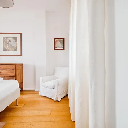 Top-floor Penthouse With Panoramic Terrace - 20 Minutes From San Siro & Duomo Апартаменты *