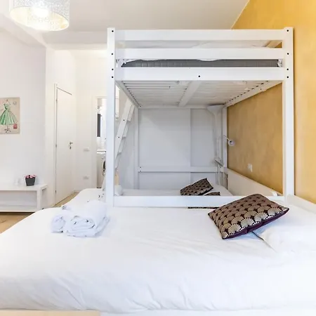 Attico, 1 Gbps Wifi, Ac, Duomo 20 Min Apartment *