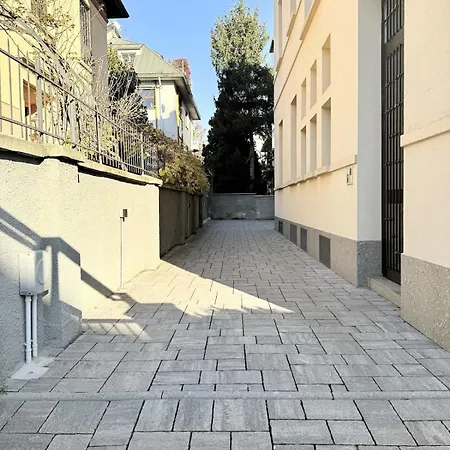 Elegant Designer In The Heart Of Citylife * Milan