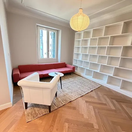 Apartment Gae Aulenti Exclusive Suite, 3 Bedrooms, 3 Bathrooms 130 Sqm Milan