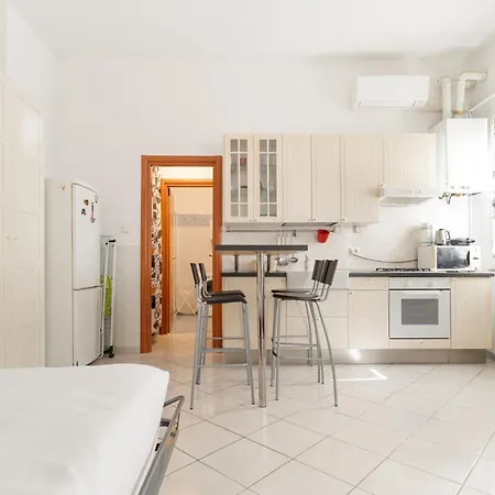 Guesthost - Cozy Pasteur Mm1 Apartment Milan