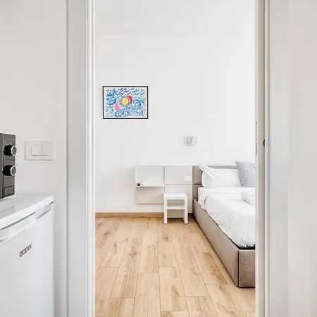 Domusmi Isola 303-304