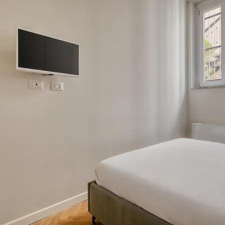 Hostmate - - Benvenuto Cellini Milano
