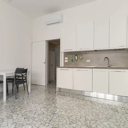 Guesthost - Cozy Flat Near & Grec0 Pirelli Stations Appartement Milaan