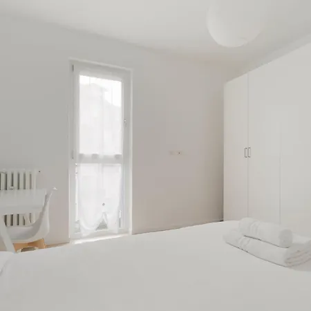 Guesthost - Cozy Flat Forlanini Repetti Mm4