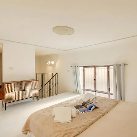 Elegant Loft In Citylife - Wifi - Ac - Happy *