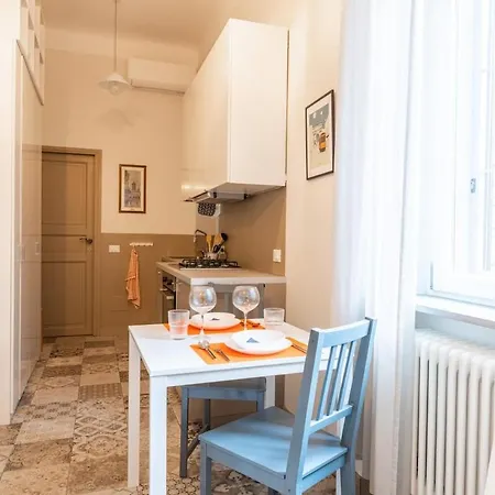 Host4u , O Host Nolo Cozy Loft In דירה