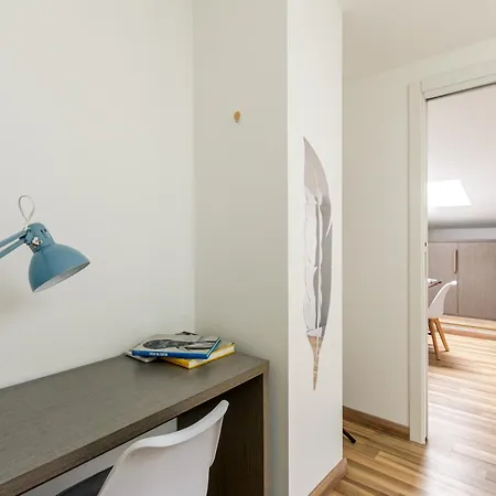 Palazzo Candiani - Stylish Steps From Polimi Bovisa Campus By Rentopolis Milano