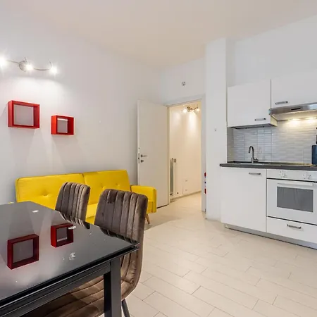 Bright Near Metro Tolstoj - Easy Centre And Linate Access *