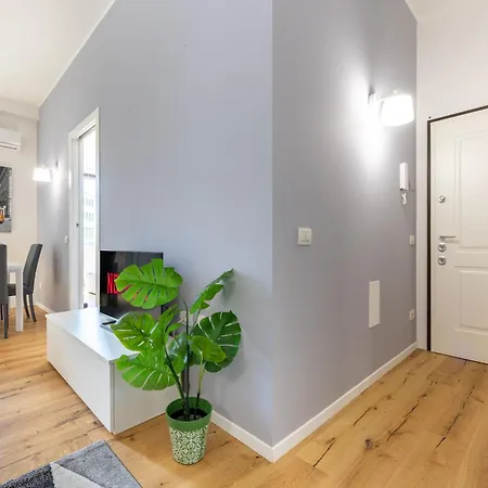 Appartamento Duomo-navigli 8 Min Walk - With Terrace Milano