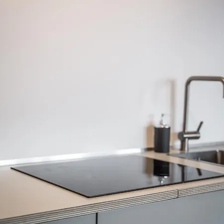 Apartment Station 400 Mt *