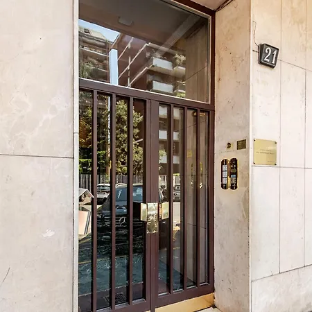 Morosini 21 Elegant In Risorgimento District Milano