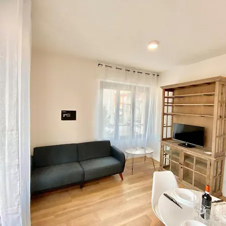 Apartment Fontanili- Near Downtown 20 People *