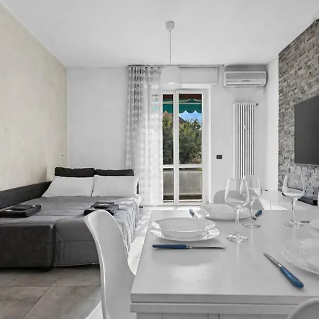 شقة Salis Comfort In A Setting, Well Connected To The Center *