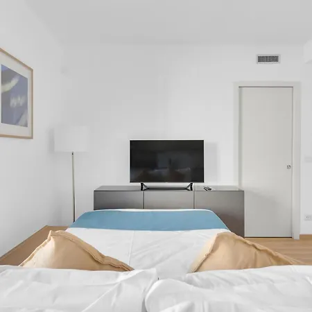 Feel Uptown Fiera With Terrace & Garage By Ndp Rent *