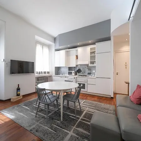 Liberty Courtyard - Charming Flat In Sempione *