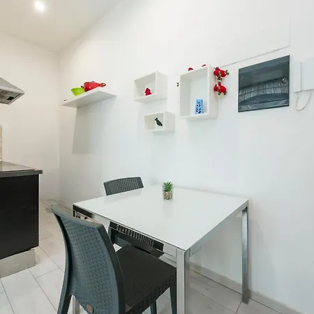 Apartmán I-host - Caldara 6 Milán