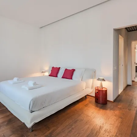 Easytopstay - Monte Napoleone Exclusive Living アパート