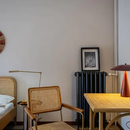 Design - Easy Access To Center Milano