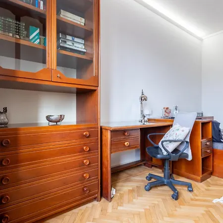 Enchanting Navigli Base Apartamento