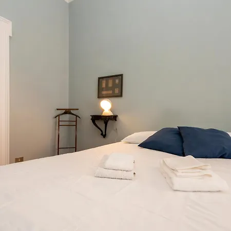 Casa Enissa, 20 Min From Duomo - 10 Min From Peace Arch Apartamento