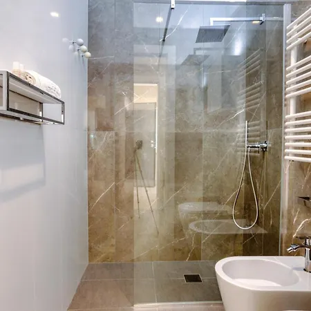 Duomo Modern In Via Torino - Prime Location *