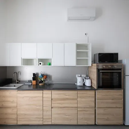Appartement Splendido Trilocale In Zona Isola